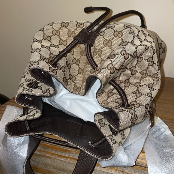New Gucci GG Monogram Drawstring Backpack - Retired Style - Picture 9 of 15
